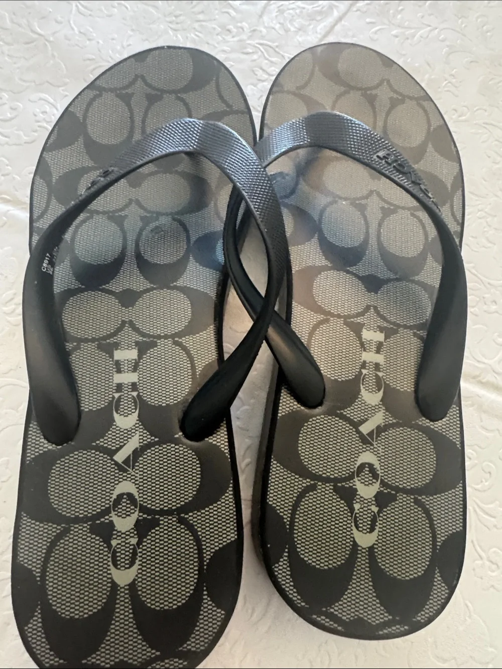 Coach Black Gray Monogram Signature Pattern Wedge Flip Flops woman’s size 8